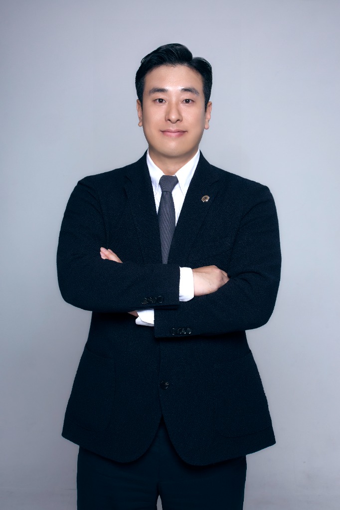 김전일탐정사무소 서울본부 대표탐정 정기원 프로필